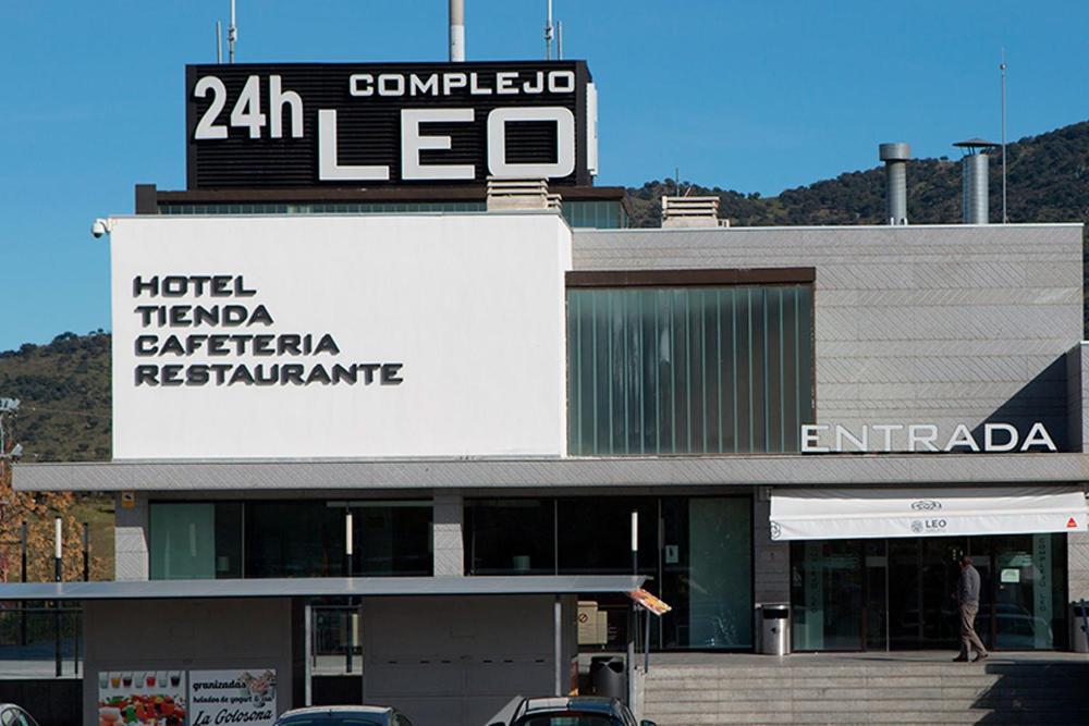 Complejo Leo 24H Hotel Monesterio Ngoại thất bức ảnh