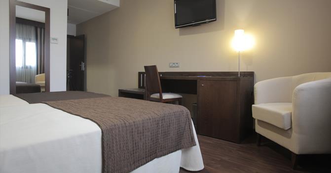 Complejo Leo 24H Hotel Monesterio Phòng bức ảnh