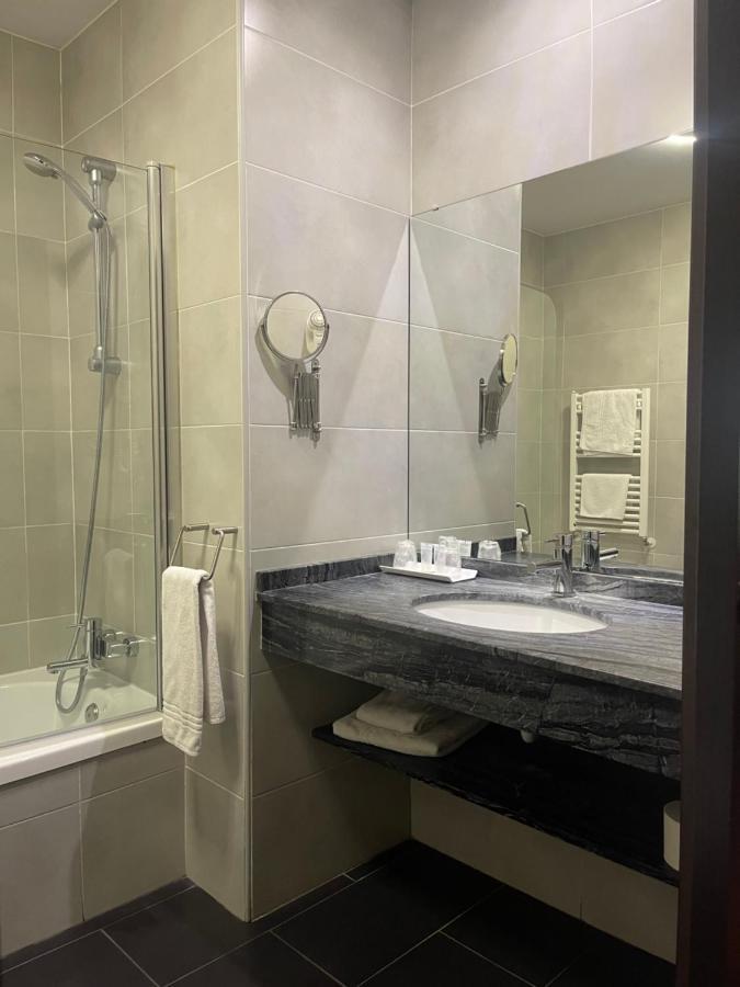 Complejo Leo 24H Hotel Monesterio Ngoại thất bức ảnh