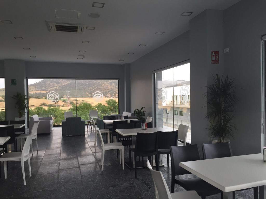 Complejo Leo 24H Hotel Monesterio Ngoại thất bức ảnh